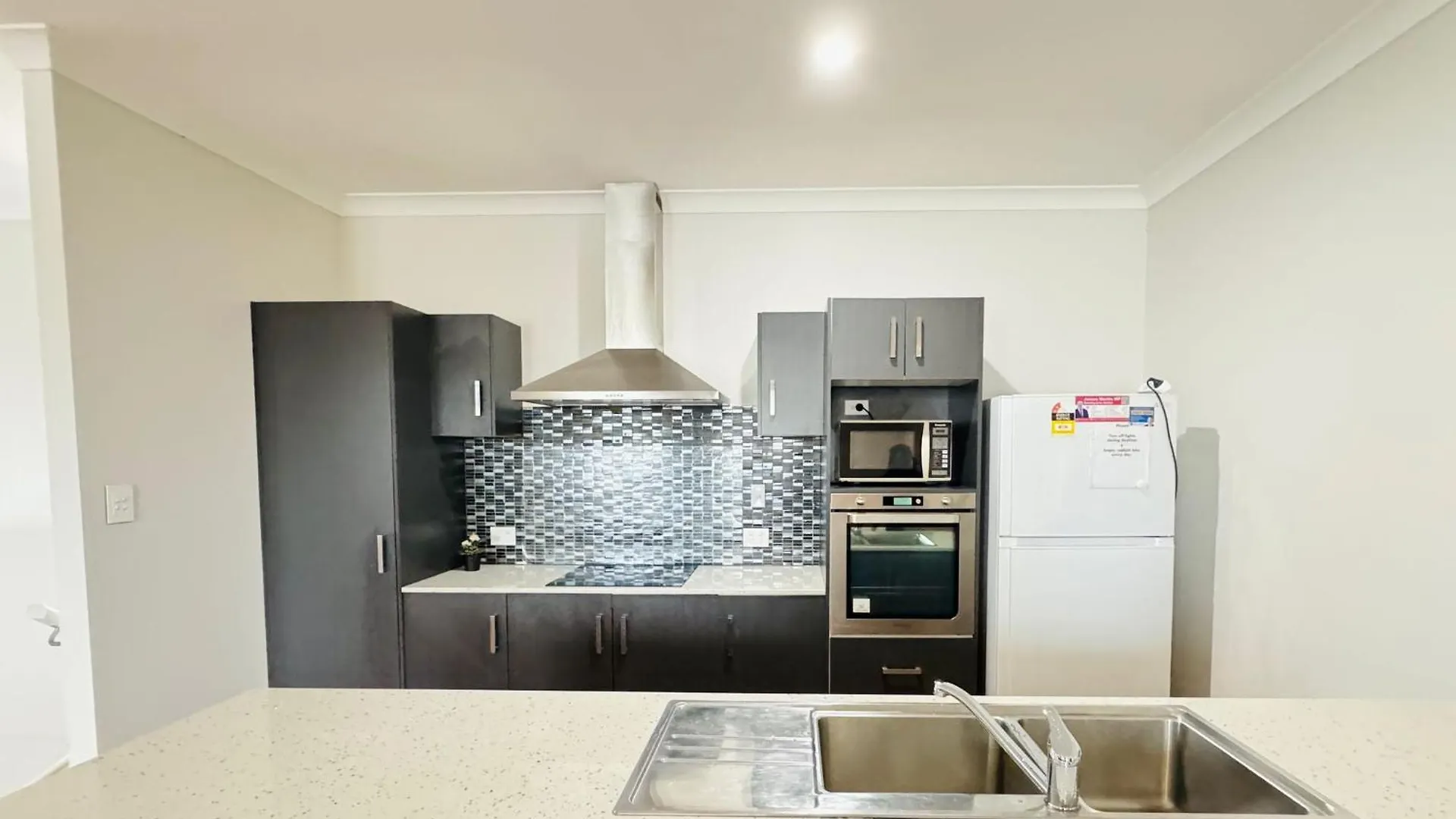 Peaceful Share Suite In Coopers Plains Brisbane 0*,  Australia